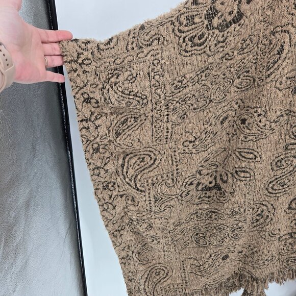 Chicos one size gold metallic floral paisley poncho cape shawl fringe hem - Picture 3 of 13